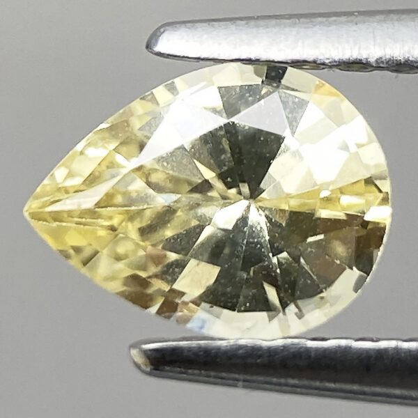 1 0.75ct Natural Sapphire Yellow Beautiful Pear Faceted Loose Ge