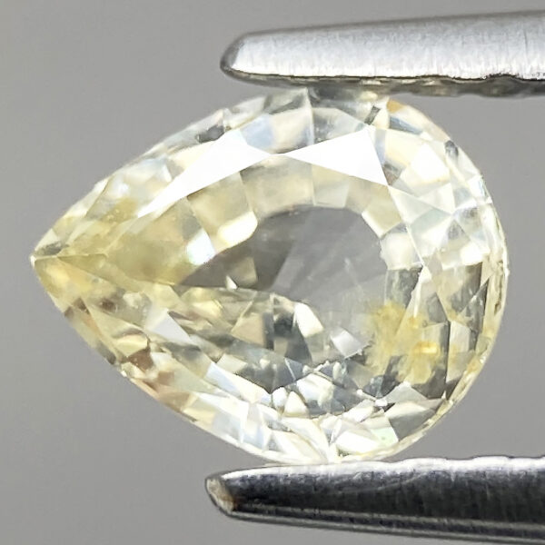 1 0.75ct Natural Sapphire Yellow Luster Pear Faceted Loose Gemst