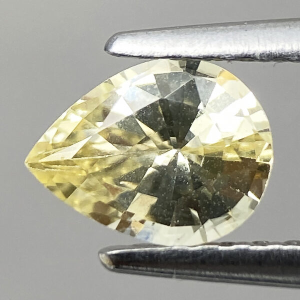 2 0.75ct Natural Sapphire Yellow Beautiful Pear Faceted Loose Ge