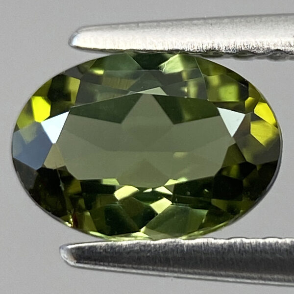 1 Natural Green Tourmaline 0.80ct Oval Verdelite Luster Beauty G