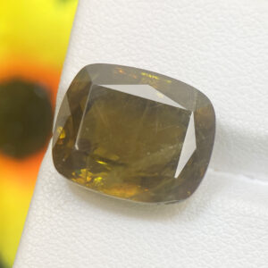 Yellow Green Sphene Titanite 14.70ct